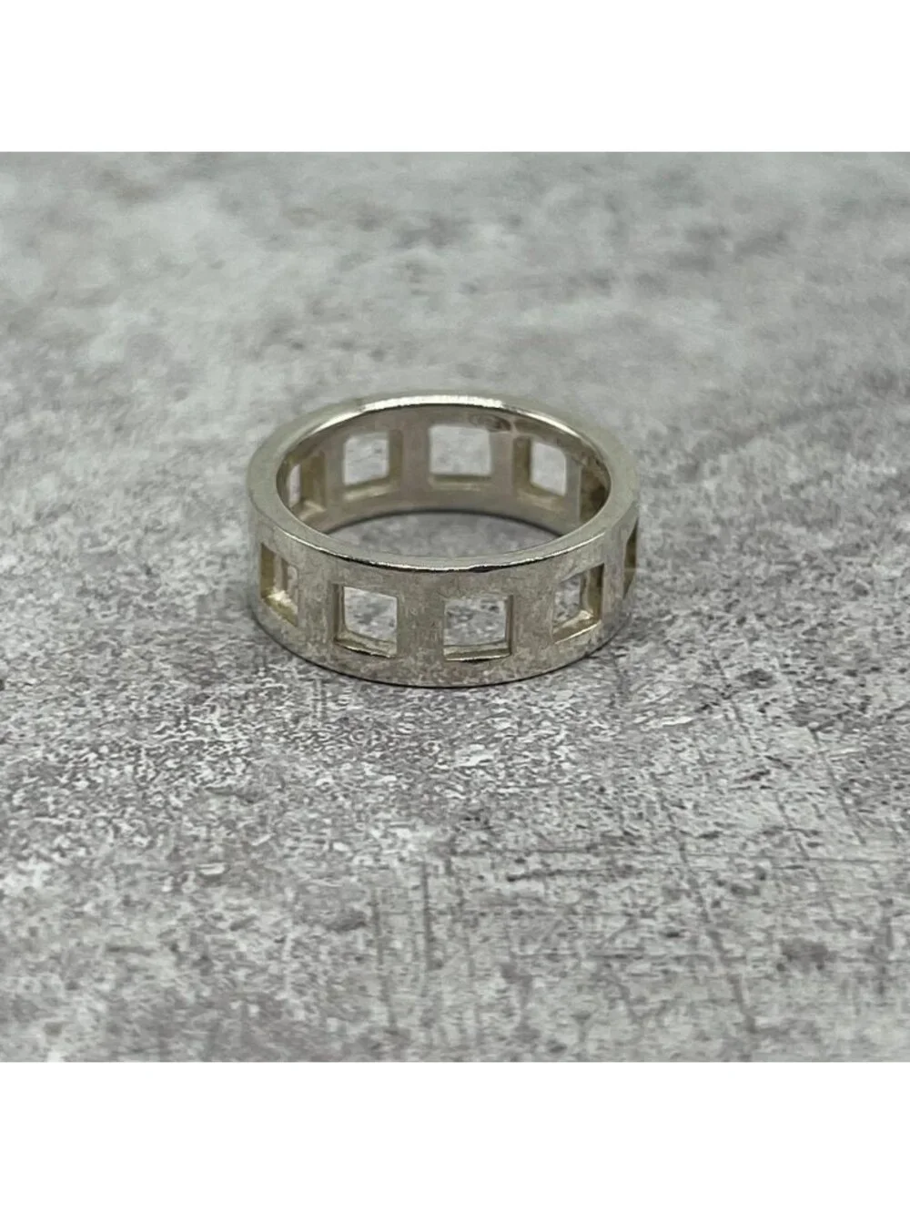 Gucci Open Square Ring Silver